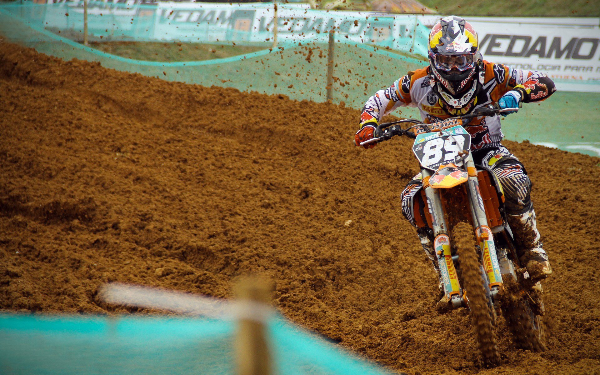 赛道与球场,当爱德华兹接管F1街道赛,步行者绝杀魔术