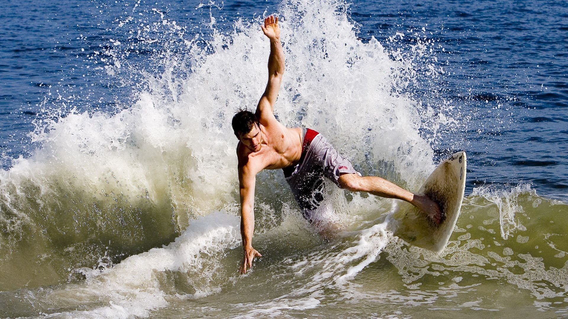 羽坛传奇与曲棍球新章,桃田贤斗的制胜哲学与印度队的险胜启示