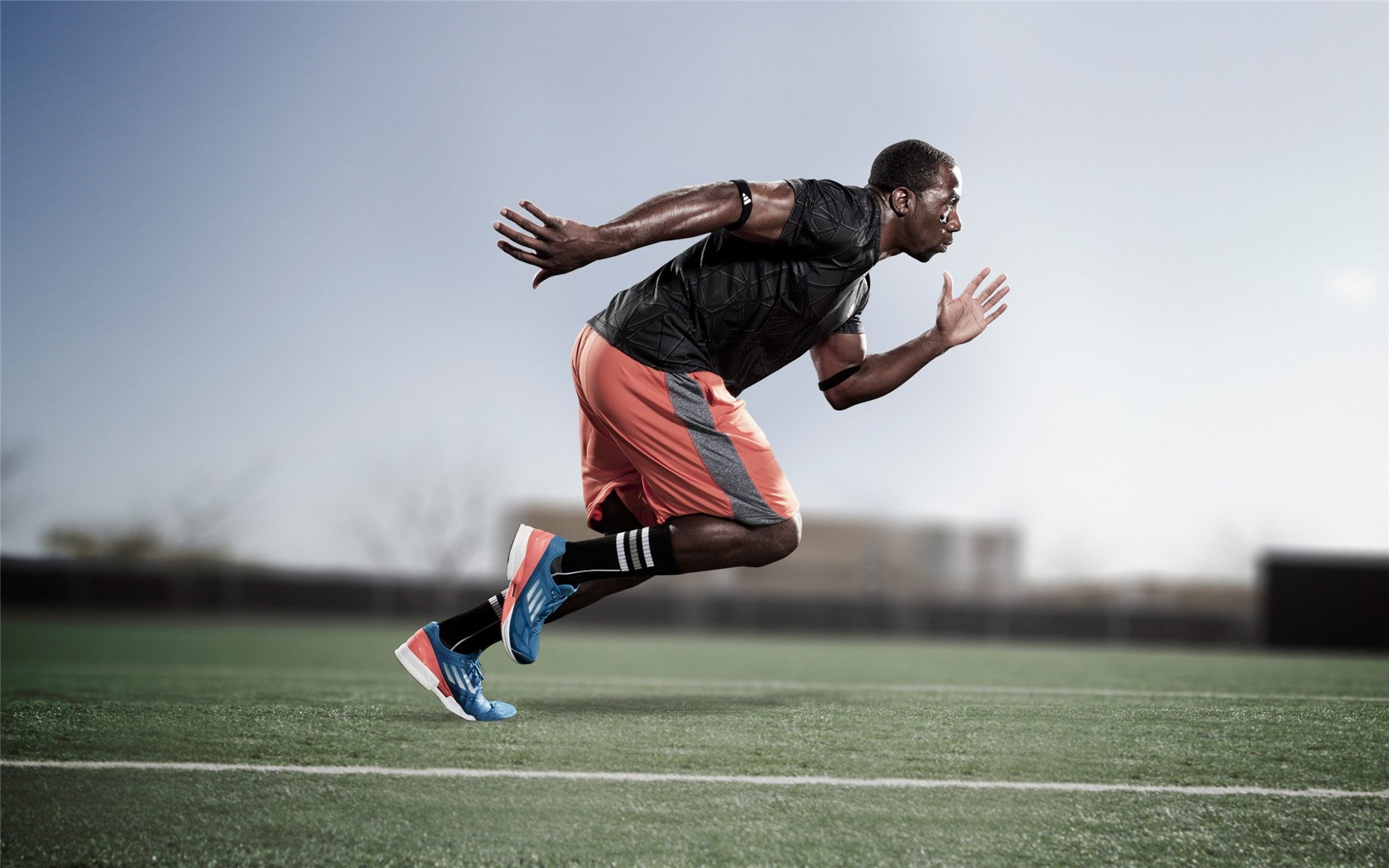 蓝黑风暴席卷南美，国际米兰体系碾压阿根廷传统，戈麦斯成战术密钥